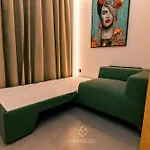Nemausa Luxury Living Apartman *