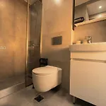 Nemausa Luxury Living Apartman *