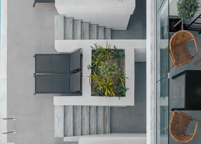 Nemausa Luxury Living *