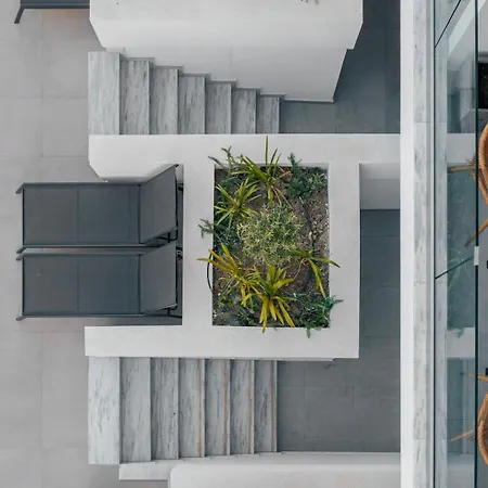 Nemausa Luxury Living *